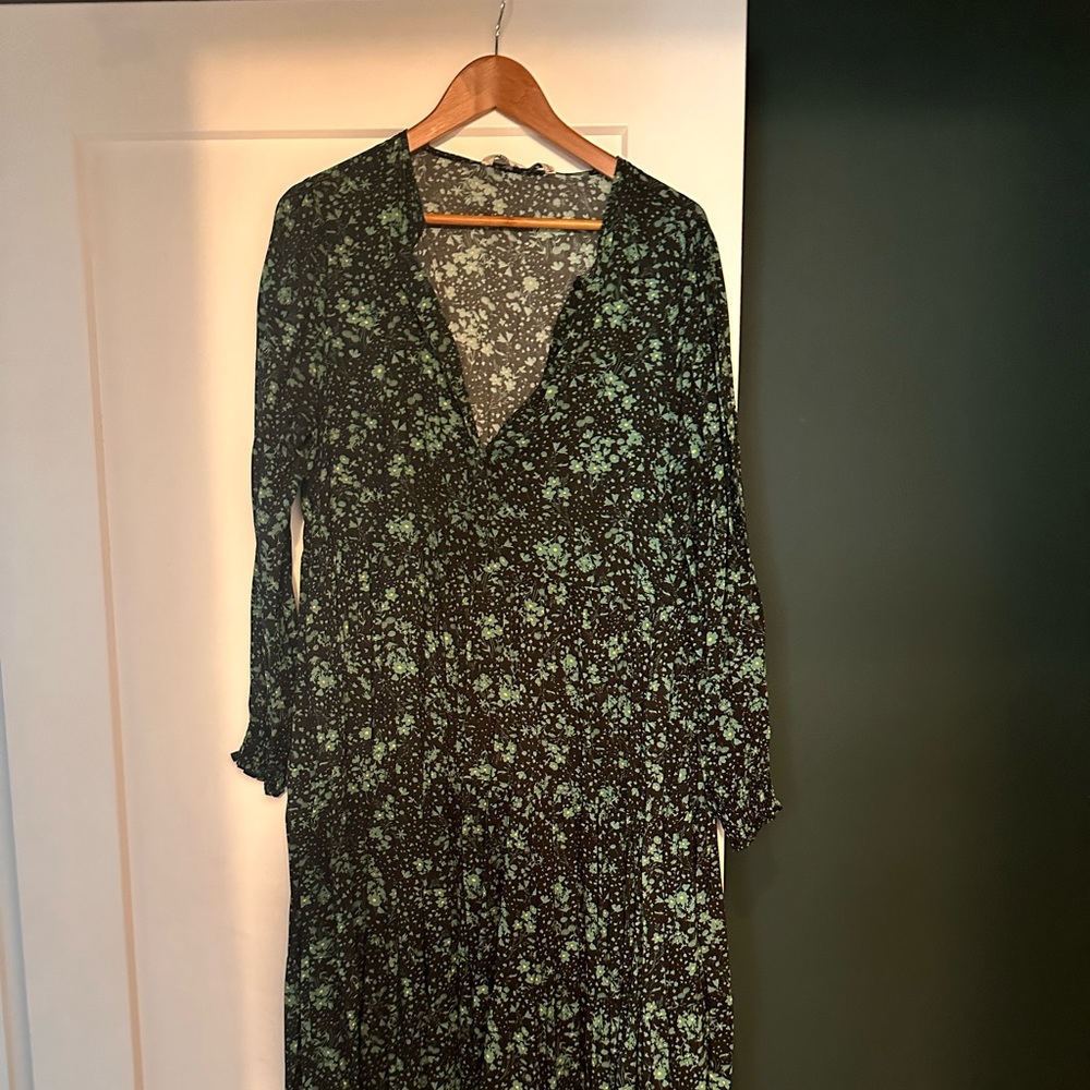 Like new worn once Zara empire waist midi dress